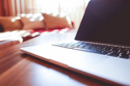 阿里巴巴代运营问题:每天删除效果不好的产品,再上新的好,还是对上下架或者标题优化效果好?