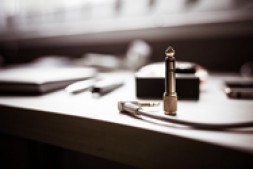 阿里巴巴代运营问题:大家产品都有老产品下架再重新发吗?